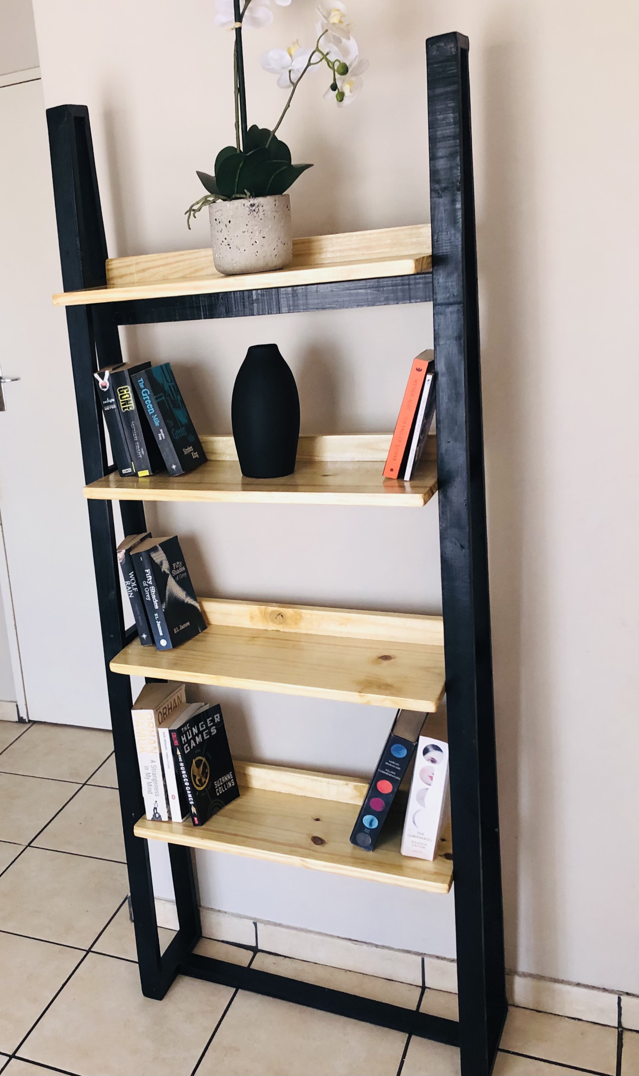 Custom Bookshelf - March 2021